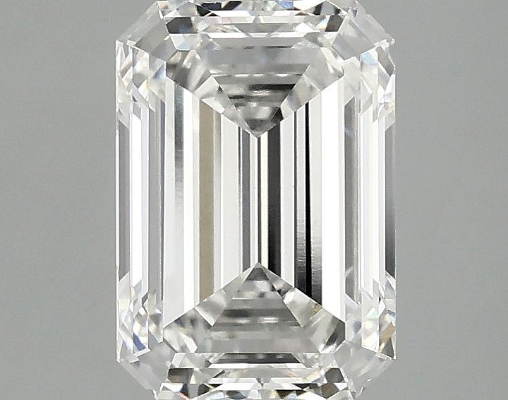 2.1 Carat Emerald Shaped Ideal Cut VS1 IGI Certified Lab Grown Diamond