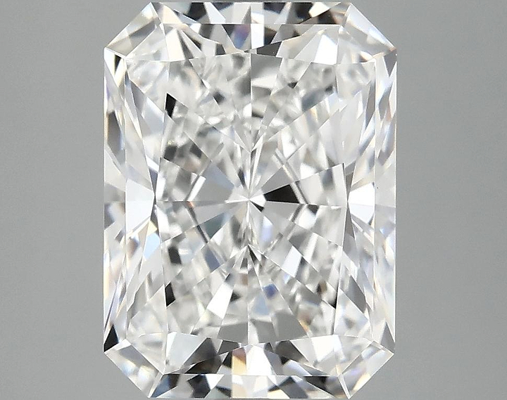 4.47 Carat Radiant Shaped Excellent Cut VVS2 IGI Certified Lab Grown Diamond
