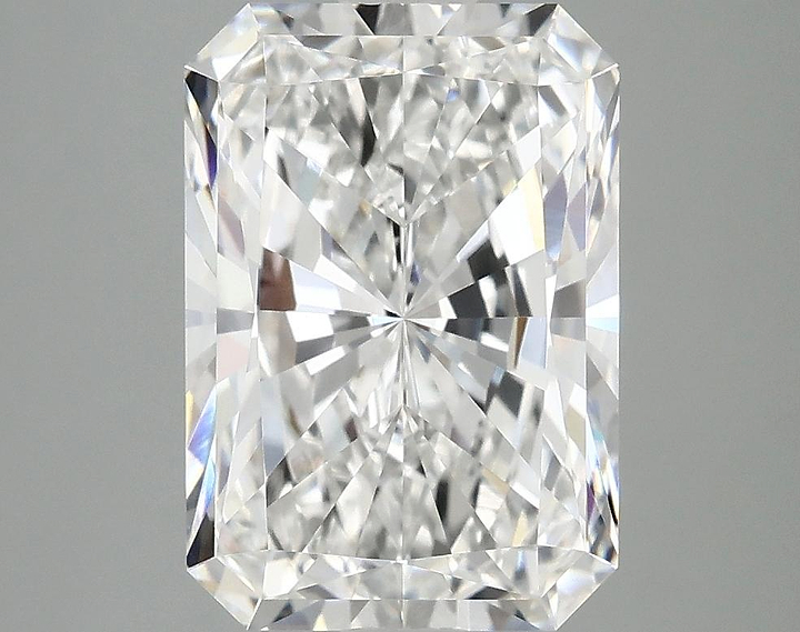 4.07 Carat Radiant Shaped Ideal Cut VVS2 IGI Certified Lab Grown Diamond