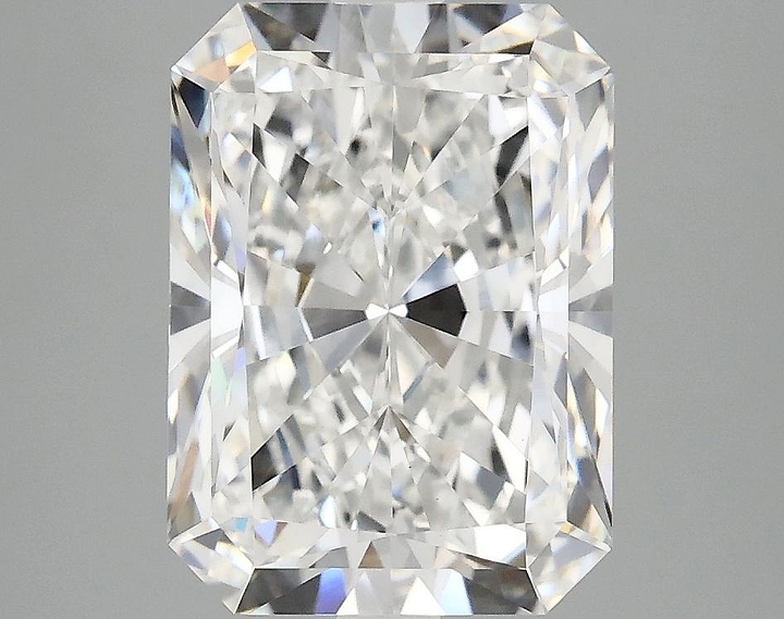 4.03 Carat Radiant Shaped Excellent Cut VVS2 IGI Certified Lab Grown Diamond