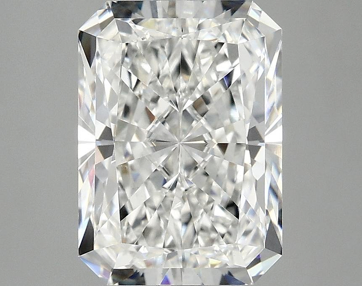 3.07 Carat Radiant Shaped Excellent Cut VS1 IGI Certified Lab Grown Diamond