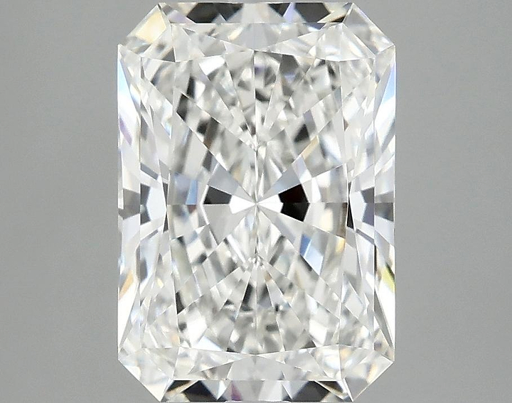 3.09 Carat Radiant Shaped Ideal Cut VVS2 IGI Certified Lab Grown Diamond