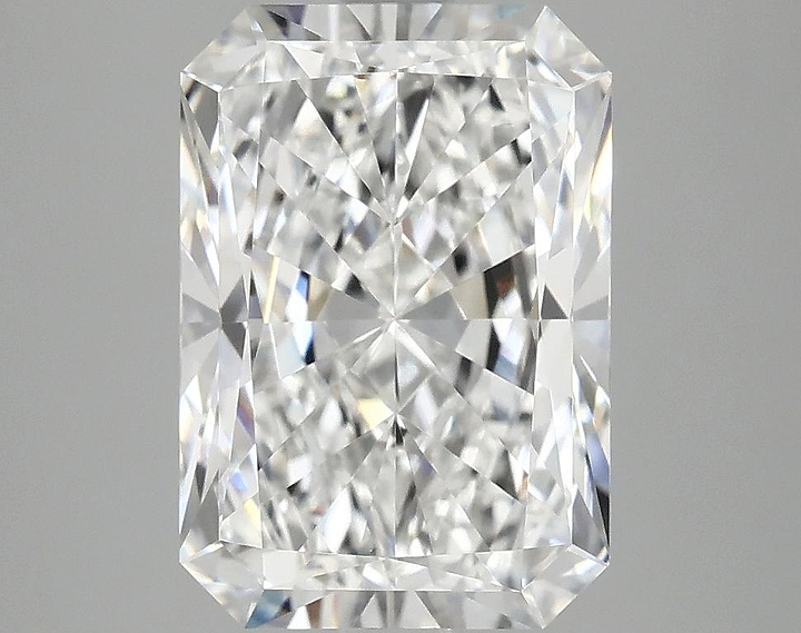 3.93 Carat Radiant Shaped Ideal Cut VVS2 IGI Certified Lab Grown Diamond
