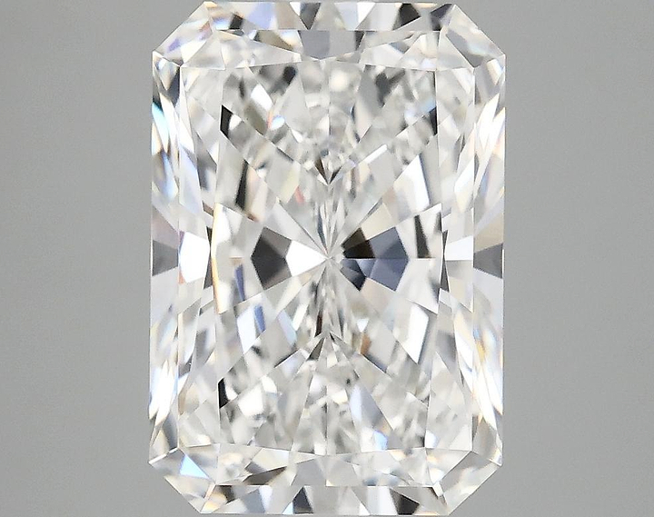 4.07 Carat Radiant Shaped Ideal Cut VVS2 IGI Certified Lab Grown Diamond