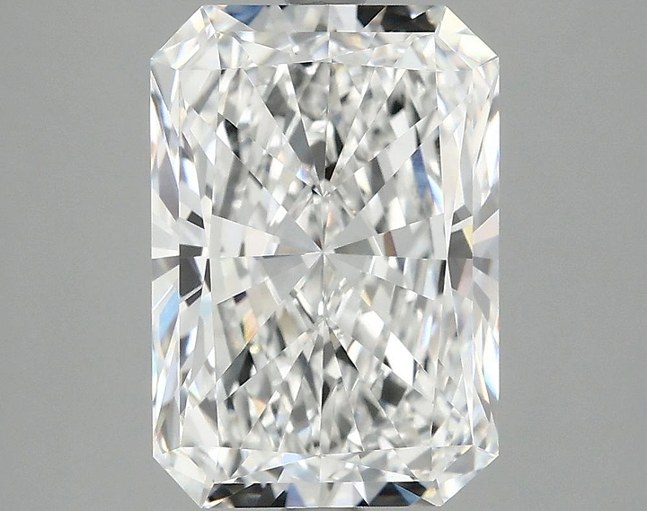 4.04 Carat Radiant Shaped Ideal Cut VVS2 IGI Certified Lab Grown Diamond
