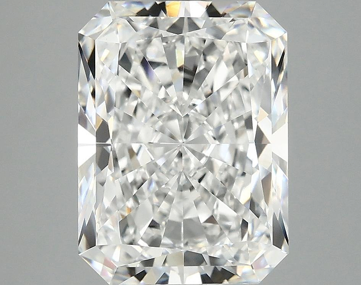 4.06 Carat Radiant Shaped Excellent Cut VVS2 IGI Certified Lab Grown Diamond