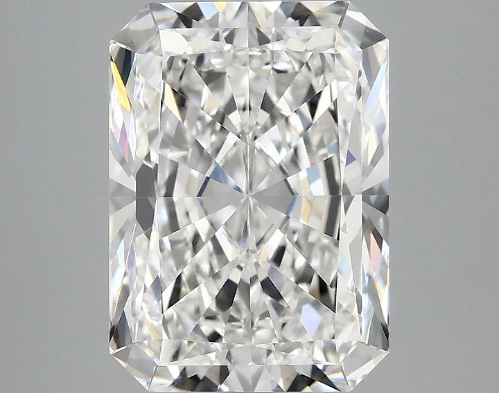 4.22 Carat Radiant Shaped Ideal Cut VVS2 IGI Certified Lab Grown Diamond