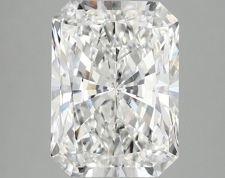 4.04 Carat Radiant Shaped Excellent Cut VVS2 IGI Certified Lab Grown Diamond