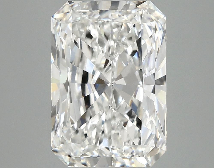 3.97 Carat Radiant Shaped Ideal Cut VVS2 IGI Certified Lab Grown Diamond