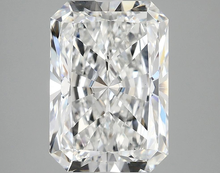 4.04 Carat Radiant Shaped Ideal Cut VVS2 IGI Certified Lab Grown Diamond