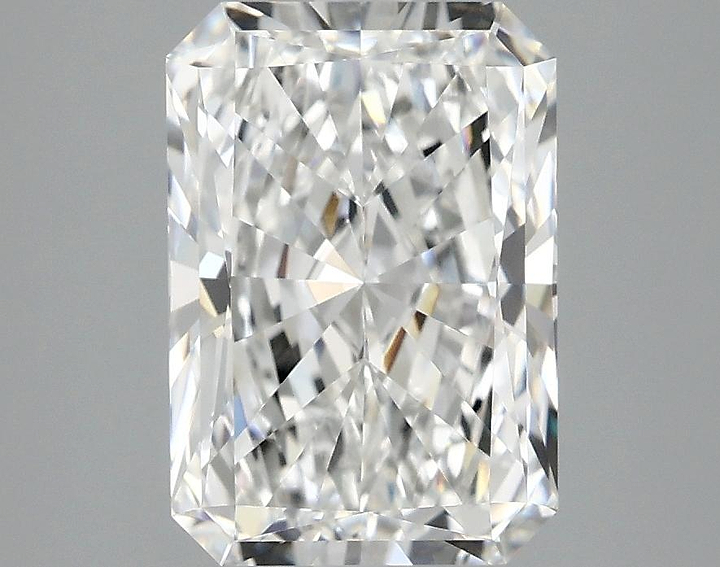 3.0 Carat Radiant Shaped Ideal Cut VVS2 IGI Certified Lab Grown Diamond