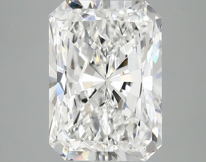 3.95 Carat Radiant Shaped Ideal Cut VVS2 IGI Certified Lab Grown Diamond