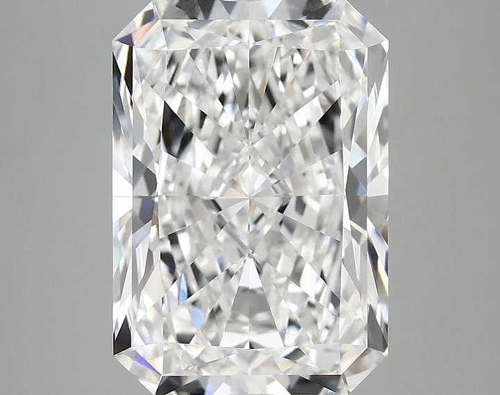 4.07 Carat Radiant Shaped Ideal Cut VVS2 IGI Certified Lab Grown Diamond