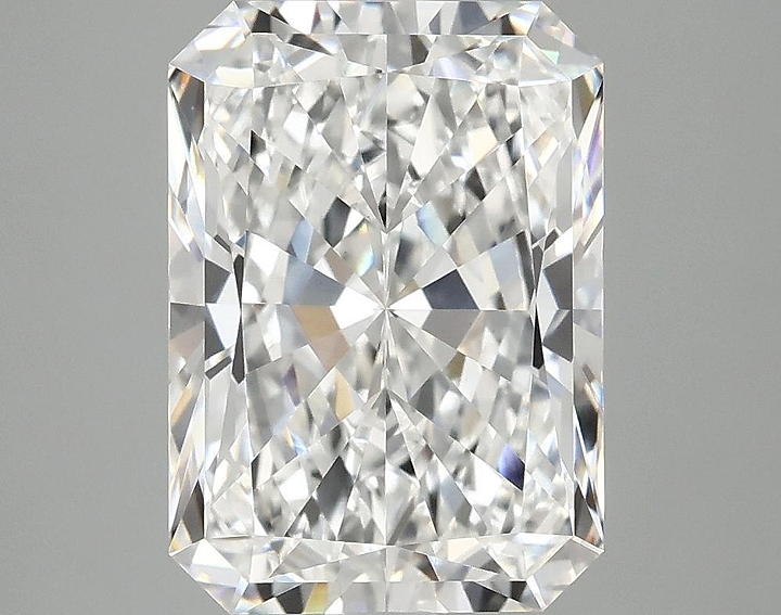 4.06 Carat Radiant Shaped Ideal Cut VVS2 IGI Certified Lab Grown Diamond