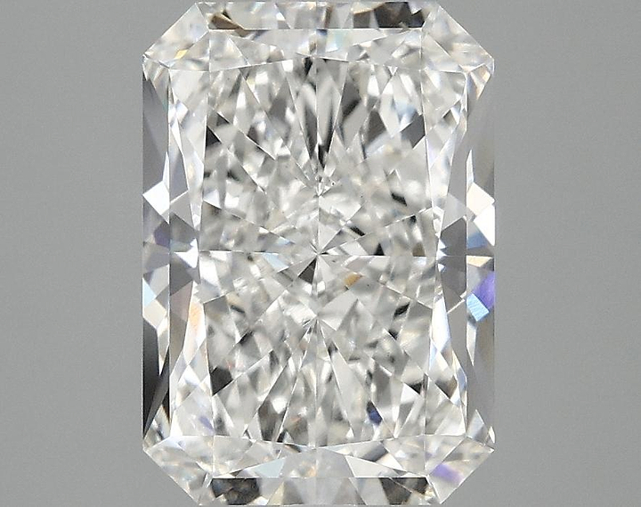 2.97 Carat Radiant Shaped Ideal Cut VVS2 IGI Certified Lab Grown Diamond