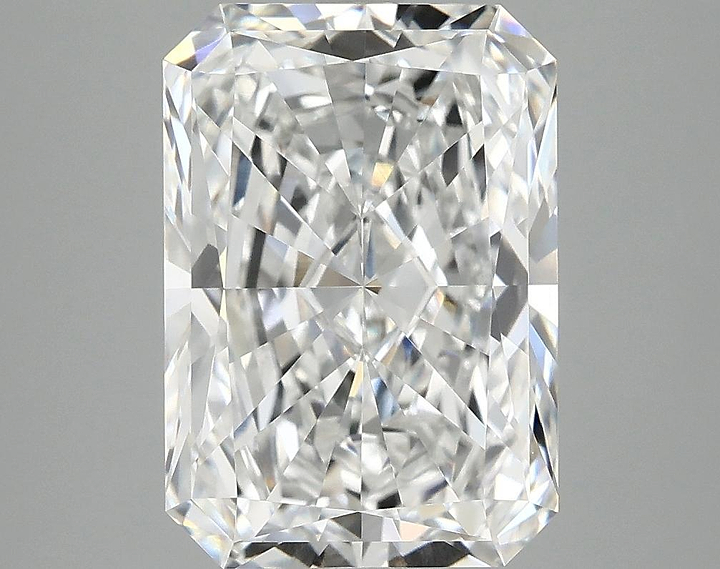 4.05 Carat Radiant Shaped Ideal Cut VS1 IGI Certified Lab Grown Diamond