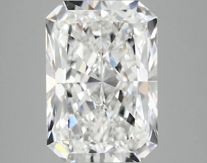 3.97 Carat Radiant Shaped Ideal Cut VVS2 IGI Certified Lab Grown Diamond