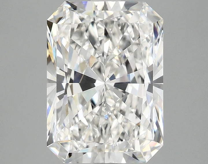 4.24 Carat Radiant Shaped Ideal Cut VVS2 IGI Certified Lab Grown Diamond