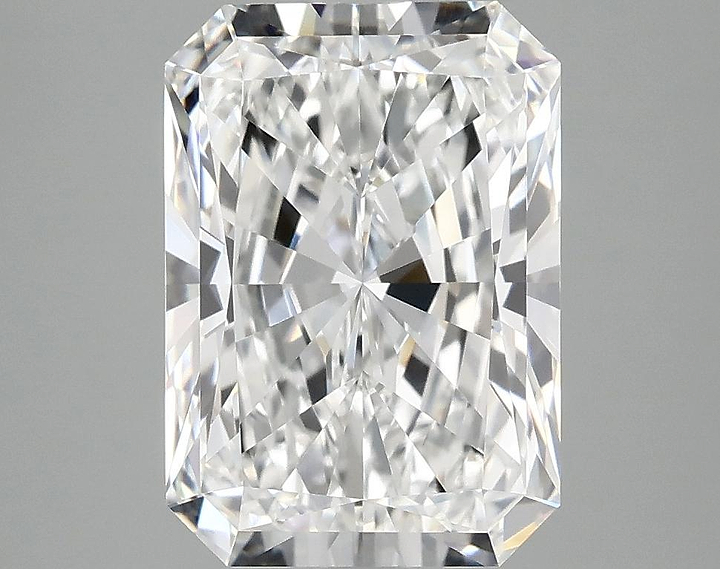 3.96 Carat Radiant Shaped Ideal Cut VVS2 IGI Certified Lab Grown Diamond