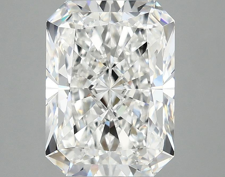 2.99 Carat Radiant Shaped Excellent Cut VVS2 IGI Certified Lab Grown Diamond