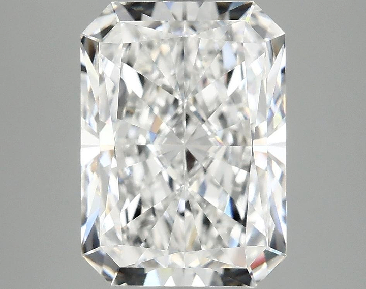 4.03 Carat Radiant Shaped Ideal Cut VVS2 IGI Certified Lab Grown Diamond