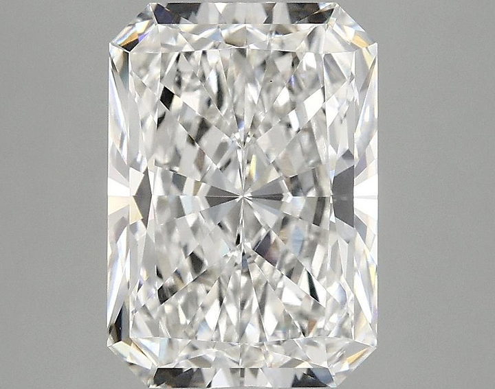 3.08 Carat Radiant Shaped Ideal Cut VS1 IGI Certified Lab Grown Diamond