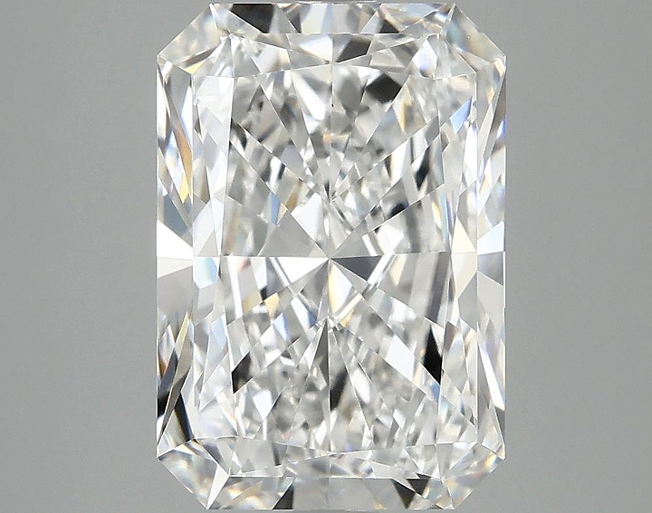 3.79 Carat Radiant Shaped Ideal Cut VS1 IGI Certified Lab Grown Diamond