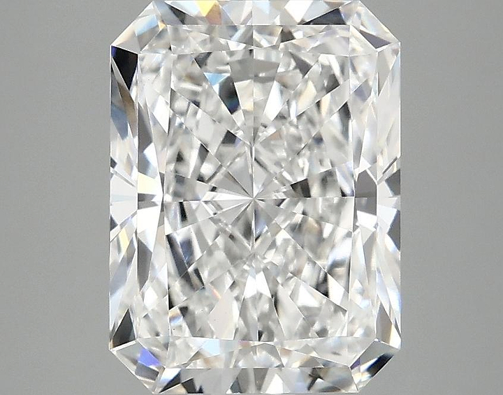 3.02 Carat Radiant Shaped Excellent Cut VVS2 IGI Certified Lab Grown Diamond
