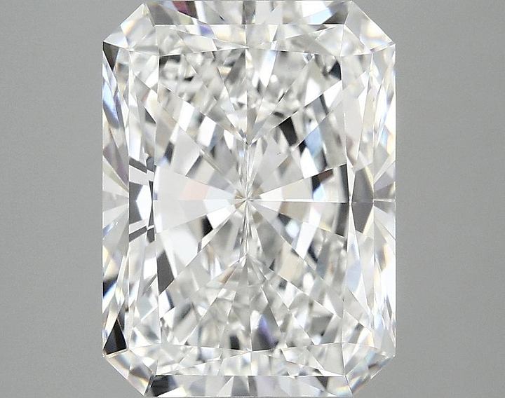 3.91 Carat Radiant Shaped Excellent Cut VS1 IGI Certified Lab Grown Diamond