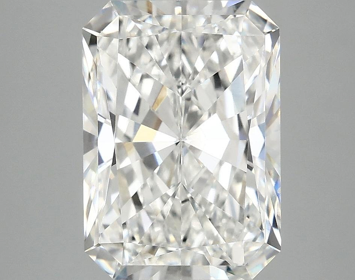 4.05 Carat Radiant Shaped Ideal Cut VS1 IGI Certified Lab Grown Diamond