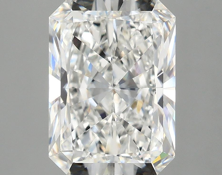 4.02 Carat Radiant Shaped Excellent Cut VVS2 IGI Certified Lab Grown Diamond