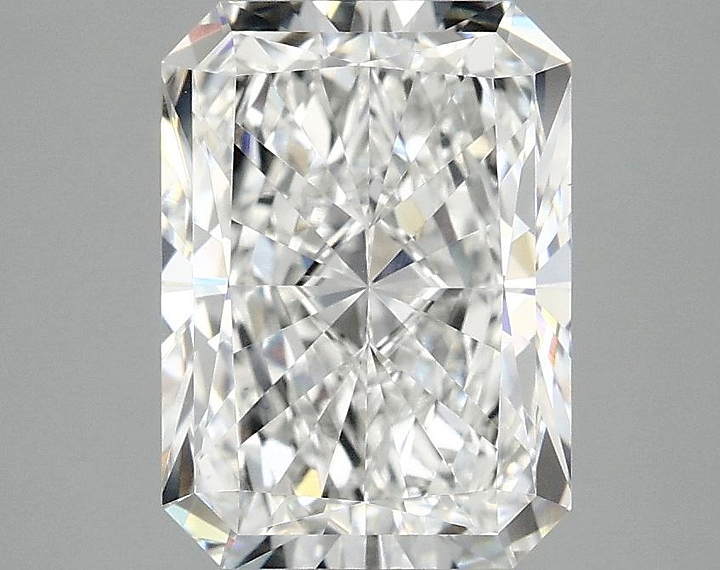 3.01 Carat Radiant Shaped Excellent Cut VVS2 IGI Certified Lab Grown Diamond