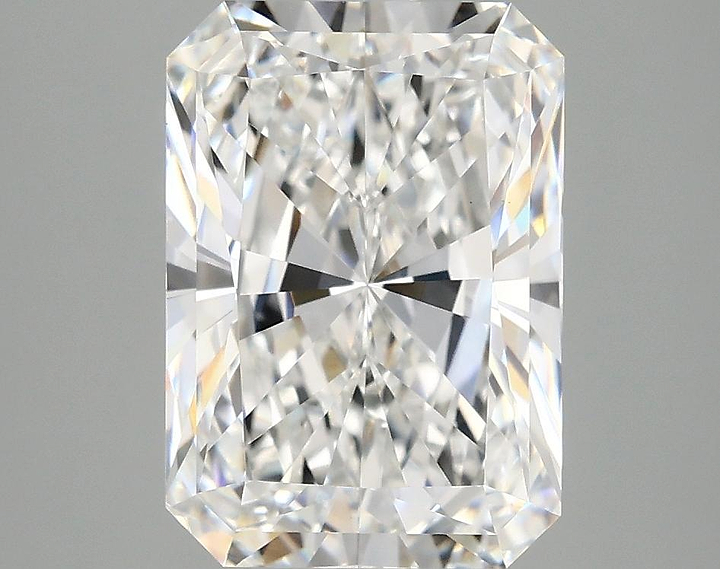 3.84 Carat Radiant Shaped Ideal Cut VS1 IGI Certified Lab Grown Diamond