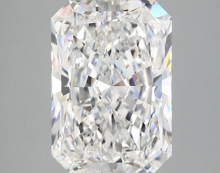 4.14 Carat Radiant Shaped Ideal Cut VS1 IGI Certified Lab Grown Diamond