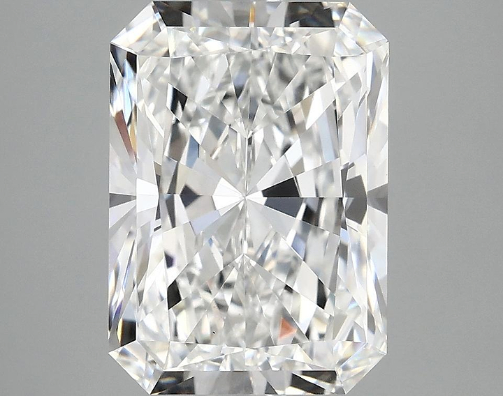 3.95 Carat Radiant Shaped Ideal Cut VS1 IGI Certified Lab Grown Diamond