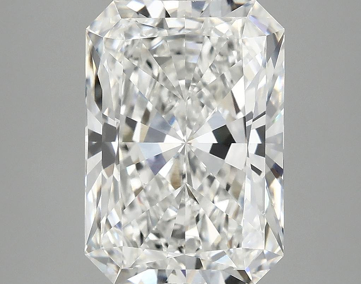 3.92 Carat Radiant Shaped Ideal Cut VS2 IGI Certified Lab Grown Diamond
