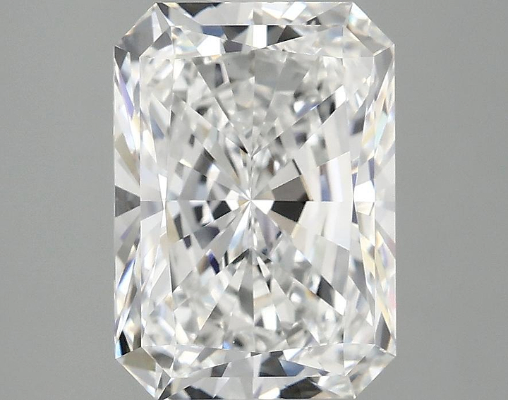 3.05 Carat Radiant Shaped Excellent Cut VVS2 IGI Certified Lab Grown Diamond