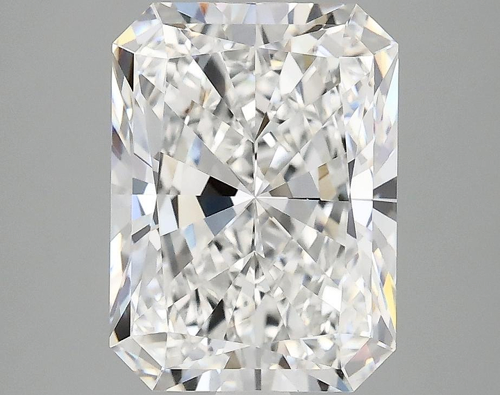 3.85 Carat Radiant Shaped Excellent Cut VVS2 IGI Certified Lab Grown Diamond