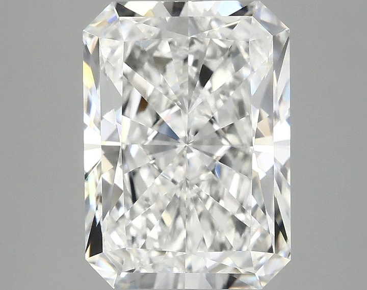 3.94 Carat Radiant Shaped Ideal Cut VVS2 IGI Certified Lab Grown Diamond