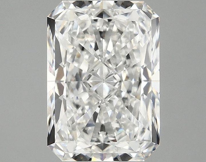 3.02 Carat Radiant Shaped Ideal Cut VVS2 IGI Certified Lab Grown Diamond