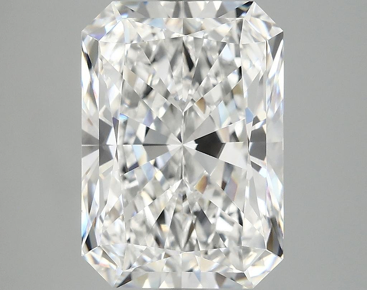 4.76 Carat Radiant Shaped Ideal Cut VVS2 IGI Certified Lab Grown Diamond