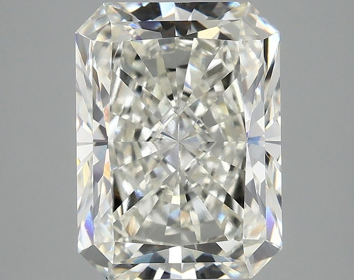 4.01 Carat Radiant Shaped Excellent Cut VVS2 IGI Certified Lab Grown Diamond