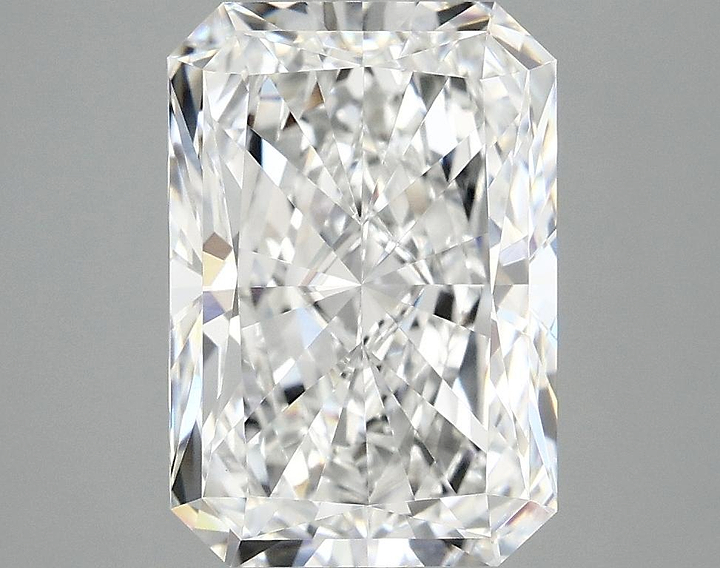 3.94 Carat Radiant Shaped Ideal Cut VVS2 IGI Certified Lab Grown Diamond
