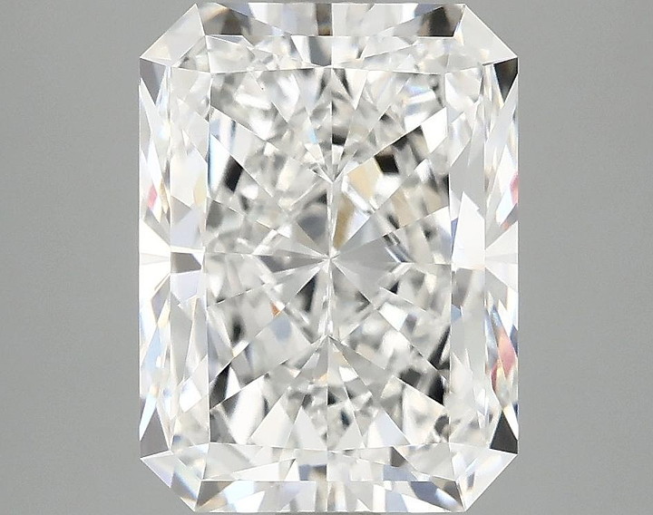 3.97 Carat Radiant Shaped Excellent Cut VVS2 IGI Certified Lab Grown Diamond