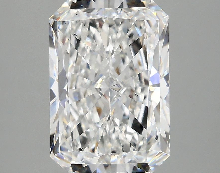 3.1 Carat Radiant Shaped Ideal Cut SI1 IGI Certified Lab Grown Diamond
