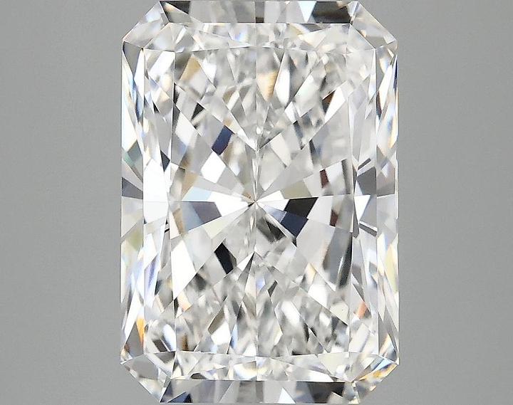 4.09 Carat Radiant Shaped Ideal Cut VVS2 IGI Certified Lab Grown Diamond