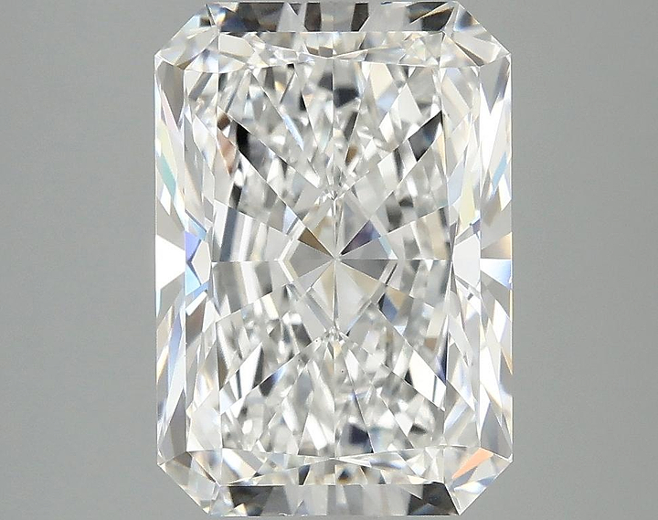 3.81 Carat Radiant Shaped Ideal Cut VS1 IGI Certified Lab Grown Diamond