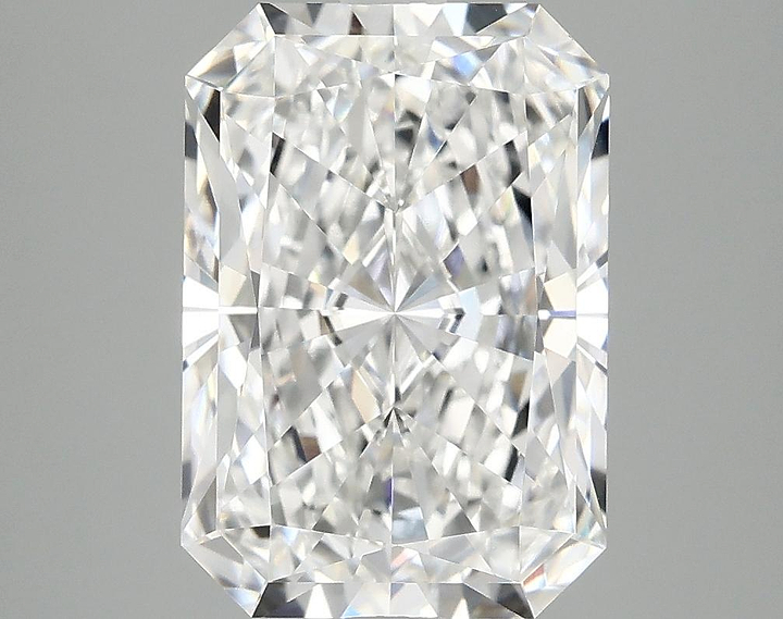 4.07 Carat Radiant Shaped Ideal Cut VVS2 IGI Certified Lab Grown Diamond