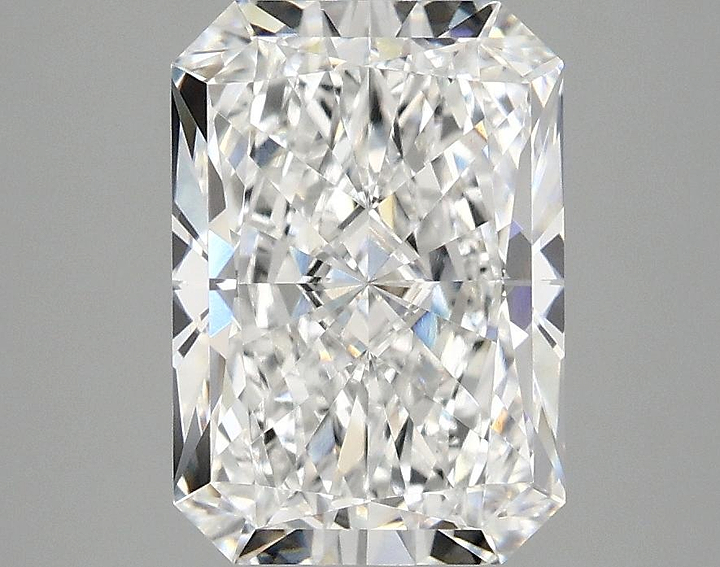 3.04 Carat Radiant Shaped Ideal Cut VVS2 IGI Certified Lab Grown Diamond