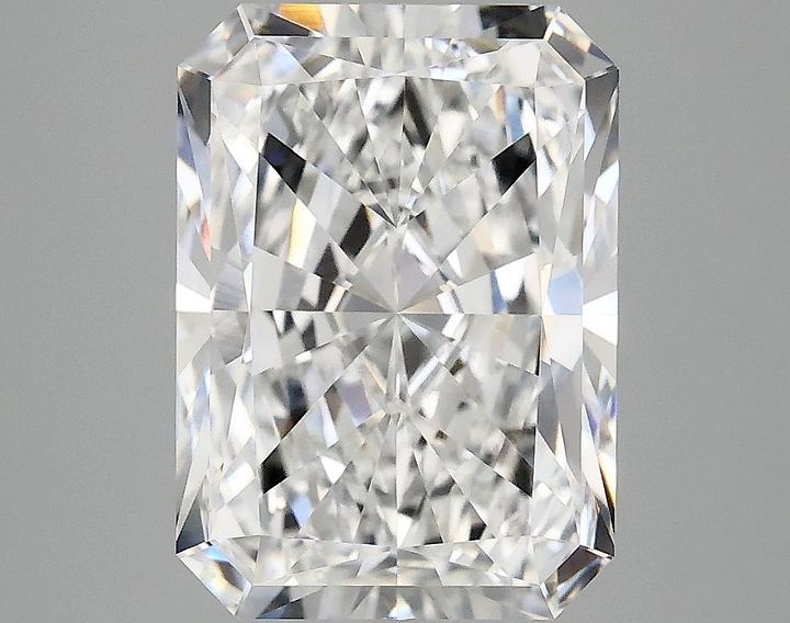 3.94 Carat Radiant Shaped Ideal Cut VVS2 IGI Certified Lab Grown Diamond